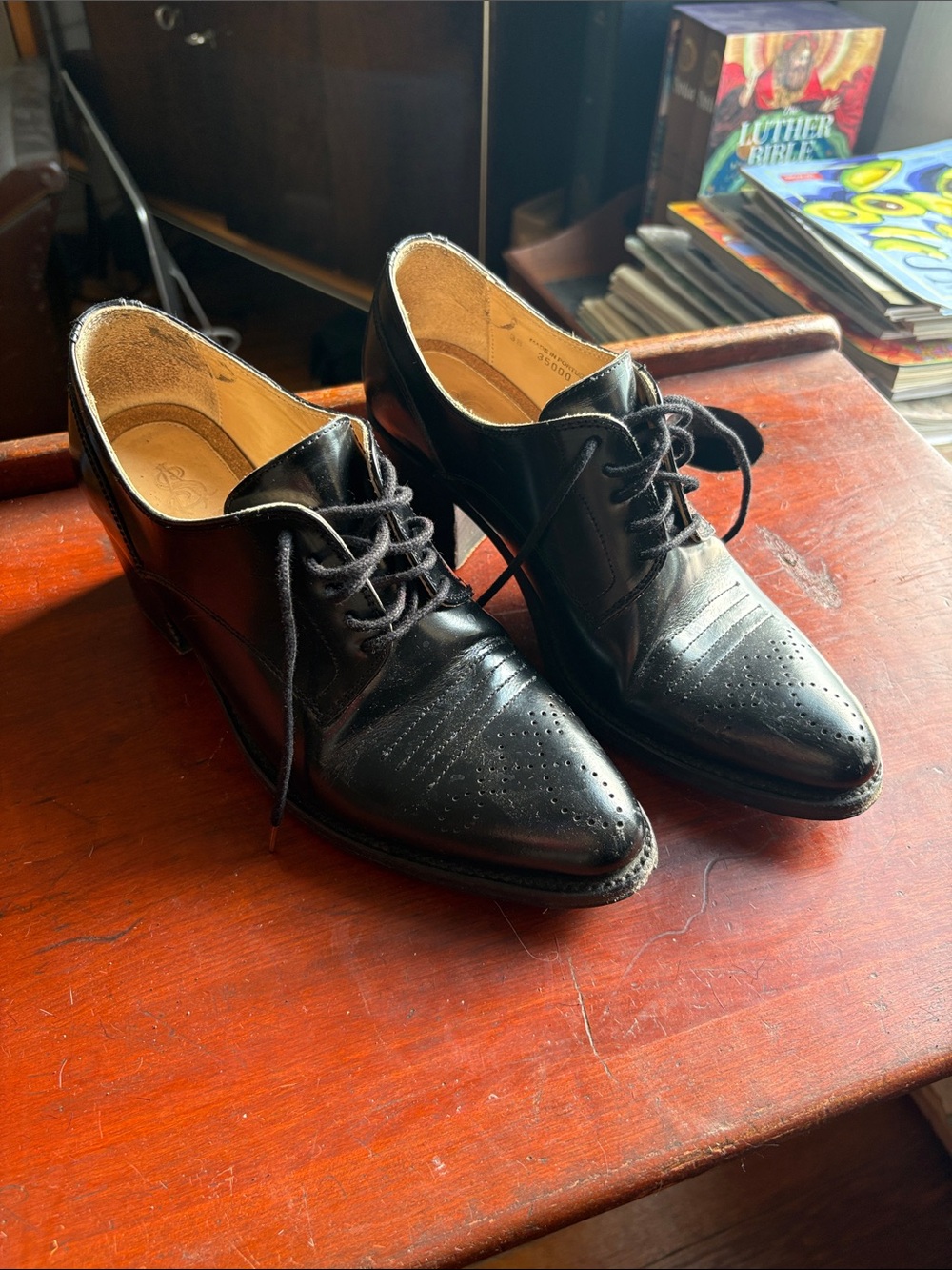 OFFICE OF Angela Scott lace up stack heeled black oxfords sz 38/8